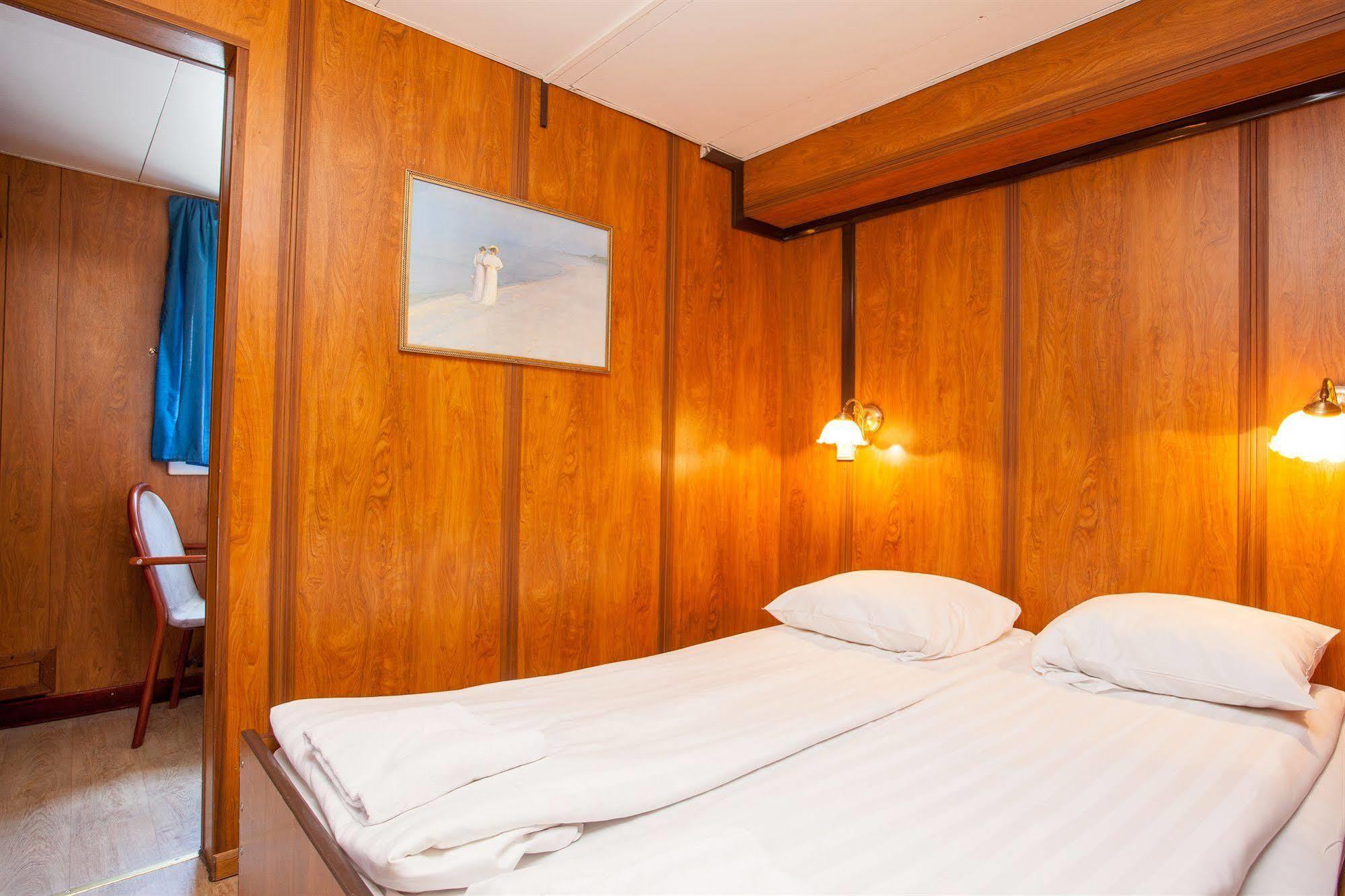 M/S Birger Jarl - Hotel & Hostel Stockholm Eksteriør billede